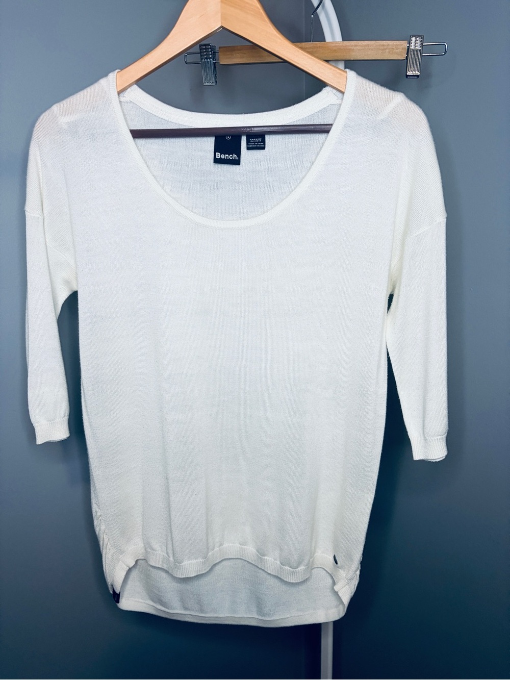 Bench White Scoop Neck High Low Lightweight Fine Knit Sweater Top Small S